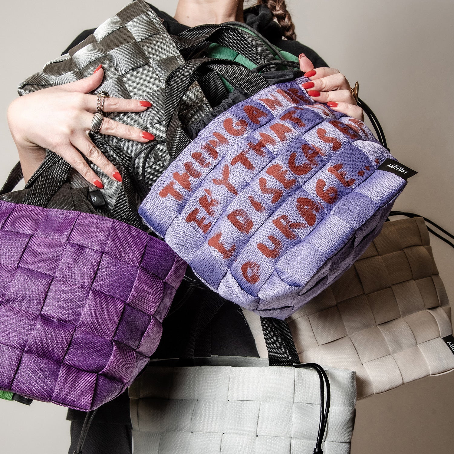 HERRY CUBE ハンドバッグ 4×4×5マス